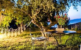 Kitries Summer Getaway - Eden Seaside Suite